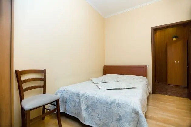 Apart Daire, 2 Yatak Odası (Staropimenovsky per., 16)