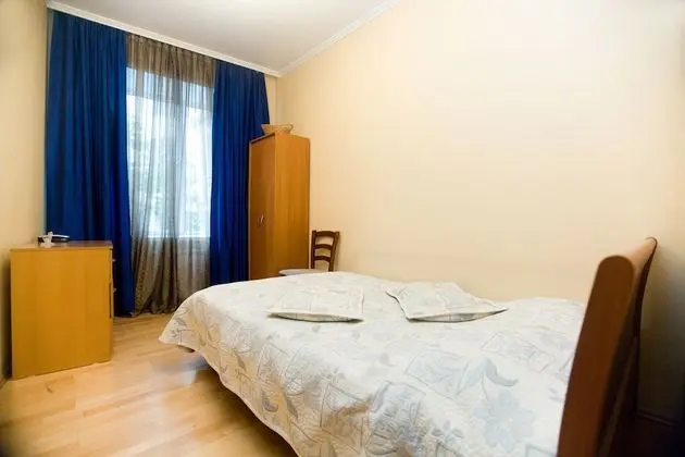 Apart Daire, 2 Yatak Odası (Staropimenovsky per., 16)