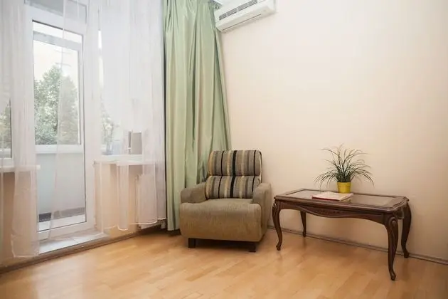 Apart Daire, 2 Yatak Odası (Staropimenovsky per., 16)