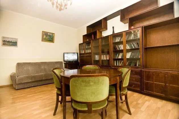 Apart Daire (Paveletskaya sq., 1 )