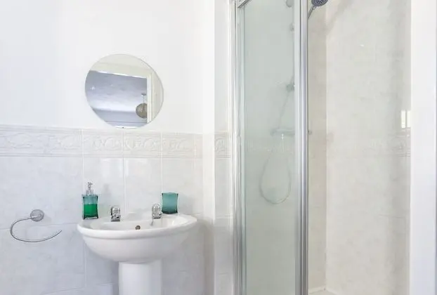 Superior Ev, Özel Banyo, Bahçe Manzaralı (KVM - Highclere House)