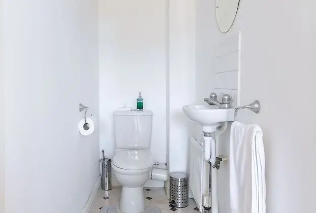 Superior Ev, Özel Banyo, Bahçe Manzaralı (KVM - Highclere House)