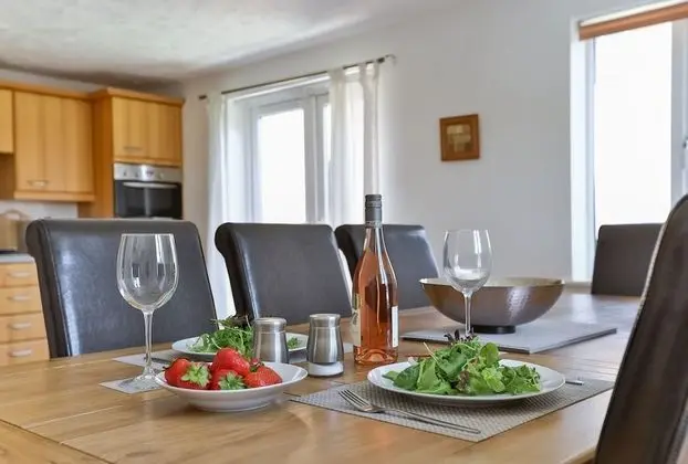Superior Ev, Özel Banyo, Bahçe Manzaralı (KVM - Highclere House)