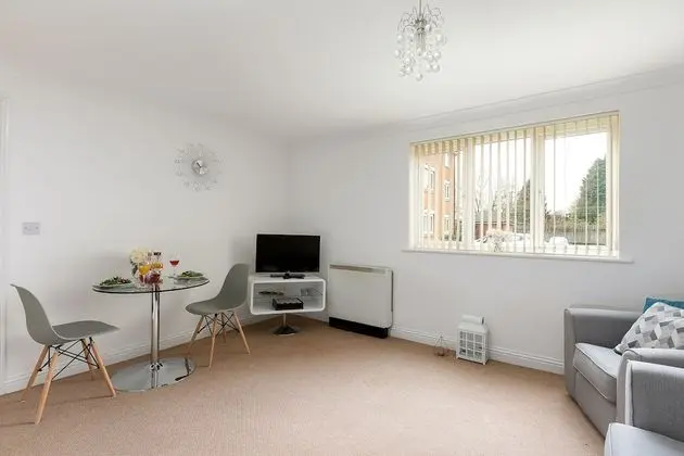 Classic Apart Daire, Özel Banyo (KVM - Peacock Apartment)