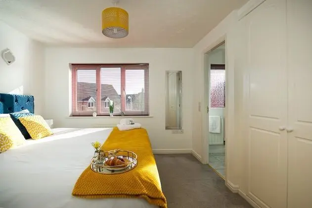 Superior Ev, Özel Banyo, Bahçe Manzaralı (KVM - Whitebeam House)