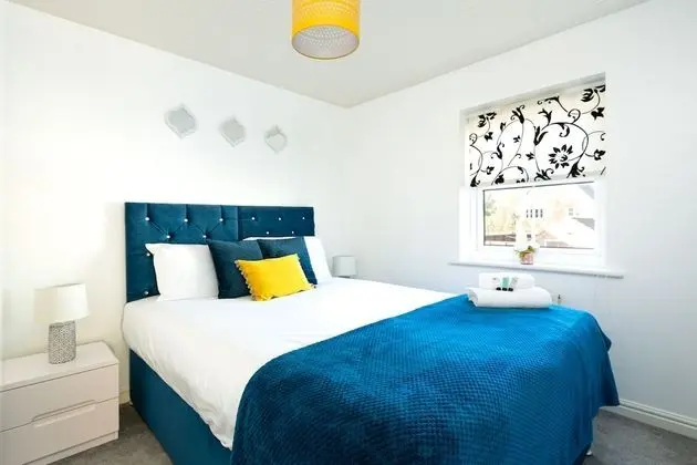 Superior Ev, Özel Banyo, Bahçe Manzaralı (KVM - Whitebeam House)