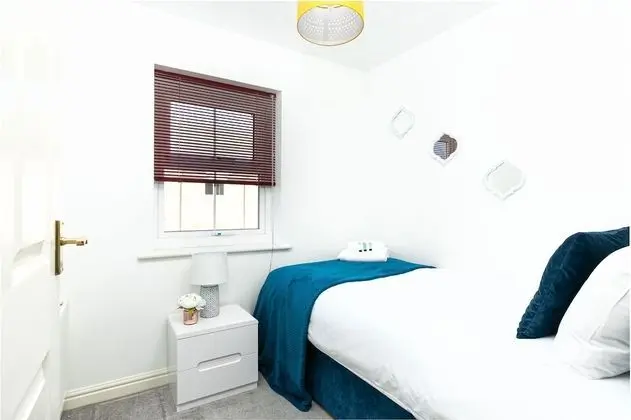 Superior Ev, Özel Banyo, Bahçe Manzaralı (KVM - Whitebeam House)