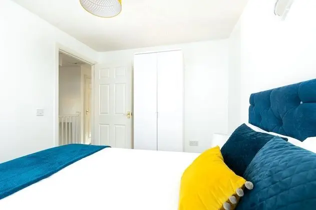 Superior Ev, Özel Banyo, Bahçe Manzaralı (KVM - Whitebeam House)