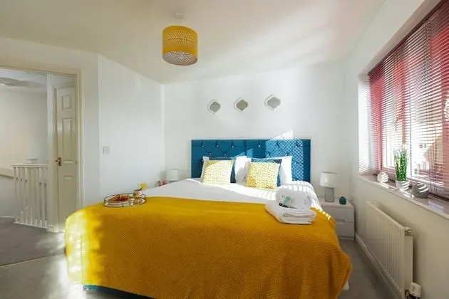 Superior Ev, Özel Banyo, Bahçe Manzaralı (KVM - Whitebeam House)