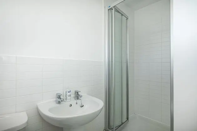 Superior Ev, Özel Banyo, Bahçe Manzaralı (KVM - Whitebeam House)