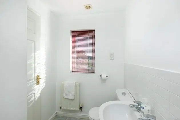 Superior Ev, Özel Banyo, Bahçe Manzaralı (KVM - Whitebeam House)
