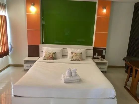 Standard Tek Büyük Yataklı Oda