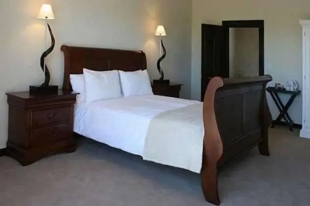 Self Catering - 1 bedroom