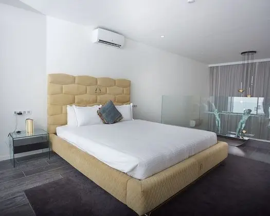 One Bedroom Loft Suite