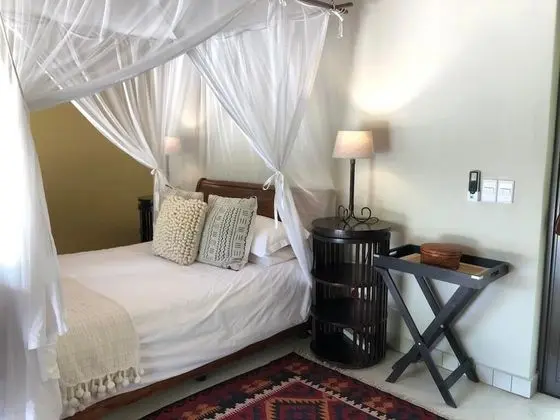 Honeymoon Suite