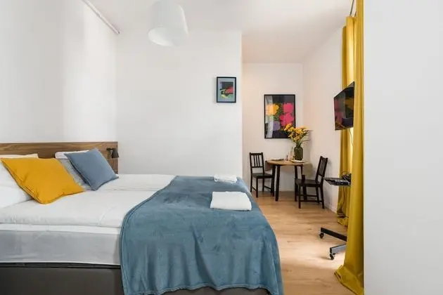Stüdyo, Balkon