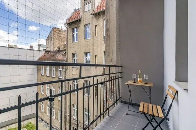 Stüdyo, Balkon
