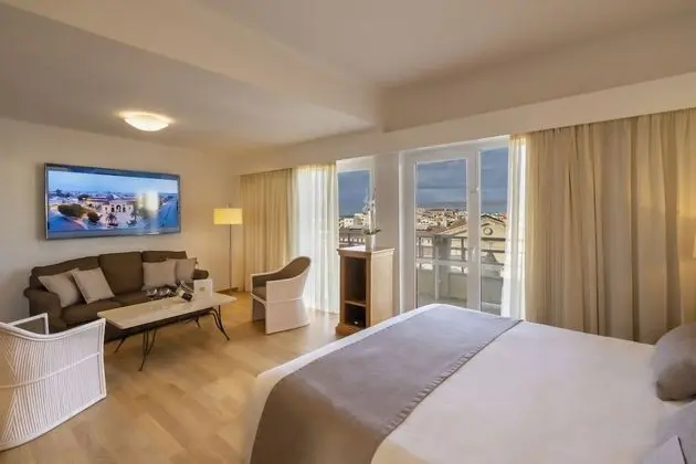 Executive Süit, Şehir Manzaralı (Old Town View)