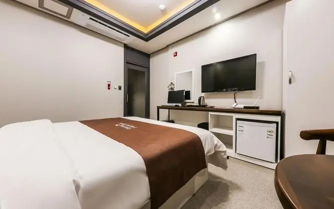 Oda (Deluxe room (Netflix available))