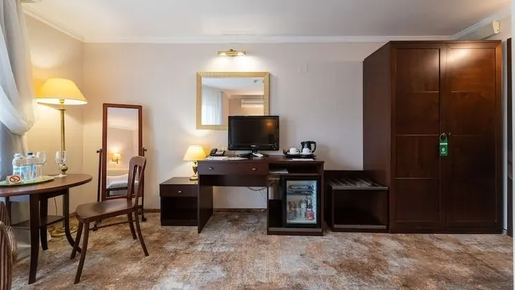 Premium Tek Büyük veya İki Ayrı Yataklı Oda