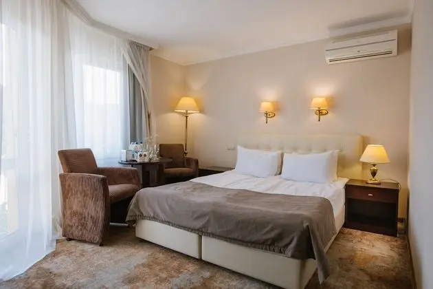 Premium Tek Büyük veya İki Ayrı Yataklı Oda
