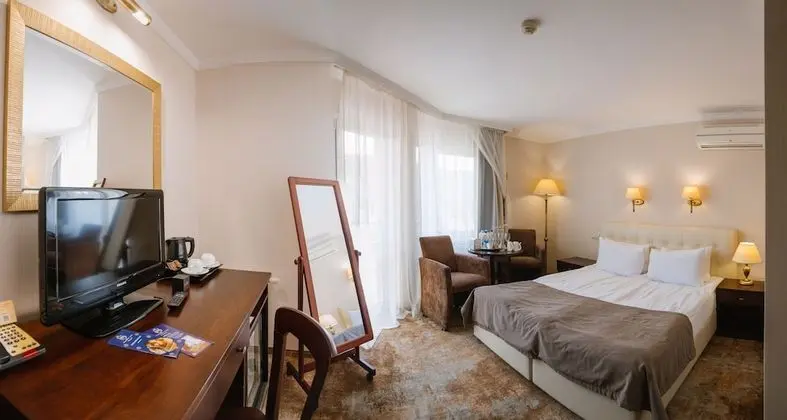 Premium Tek Büyük veya İki Ayrı Yataklı Oda