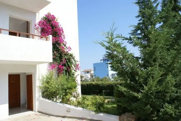 Standard Quadruple Bungalow Garden View
