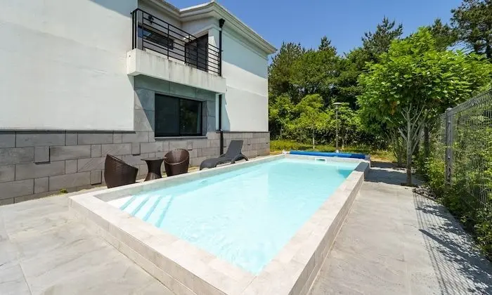 Deluxe Pool villa