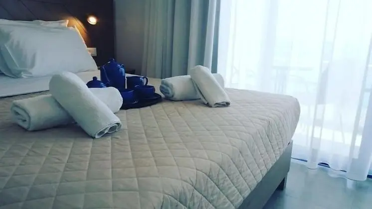 Tek Büyük veya İki Ayrı Yataklı Oda