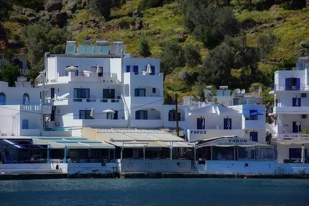 Tek Büyük veya İki Ayrı Yataklı Oda, Deniz Manzaralı
