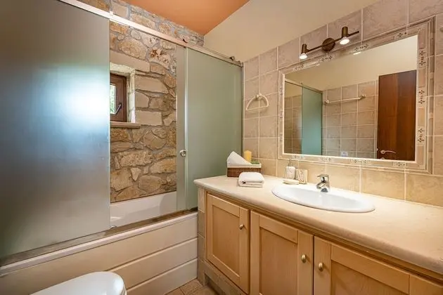Villa, 4 Yatak Odası, Kişiye Özel Havuzlu (Split Level)