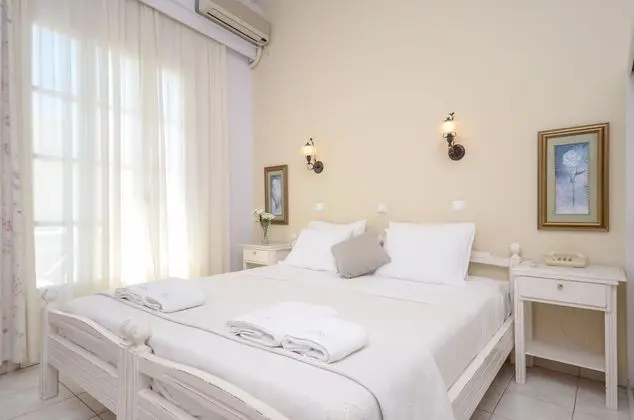 Standard Tek Büyük veya İki Ayrı Yataklı Oda, Kısmi Deniz Manzaralı