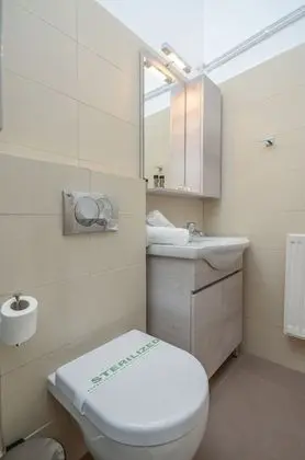 Standard Tek Büyük veya İki Ayrı Yataklı Oda, Kısmi Deniz Manzaralı