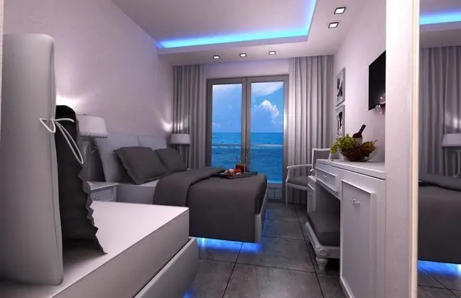 Luxury Tek Büyük Yataklı Oda, Deniz Manzaralı