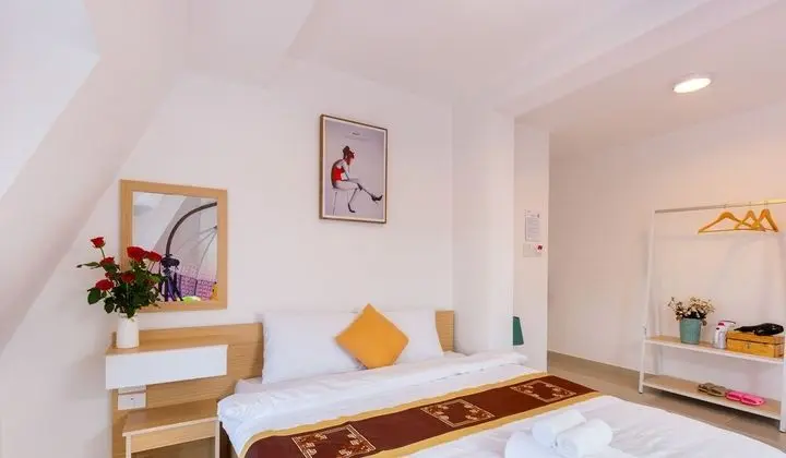 Deluxe Tek Büyük Yataklı Oda, 1 Büyük (Queen) Boy Yatak, Banyolu/Duşlu, Tepe Manzaralı