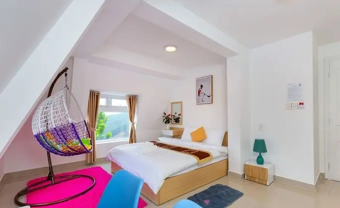 Deluxe Tek Büyük Yataklı Oda, 1 Büyük (Queen) Boy Yatak, Banyolu/Duşlu, Tepe Manzaralı