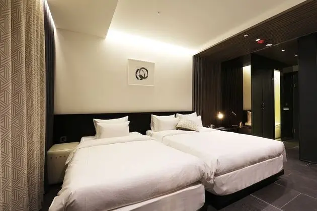 Süit, Jakuzi (B)