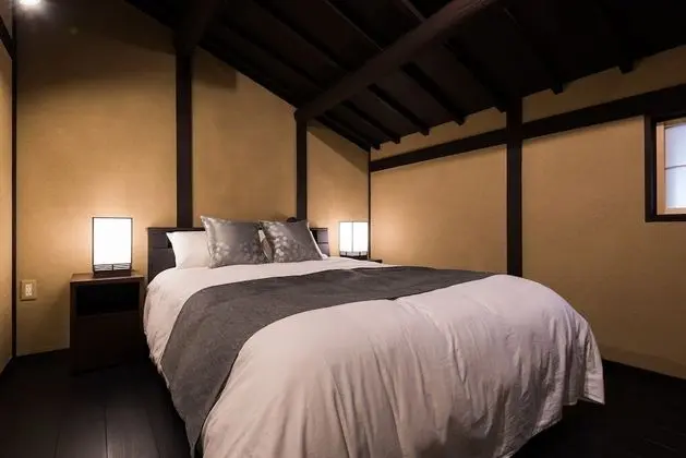 Ev (1Double bed, 2Single beds, 2Futons)