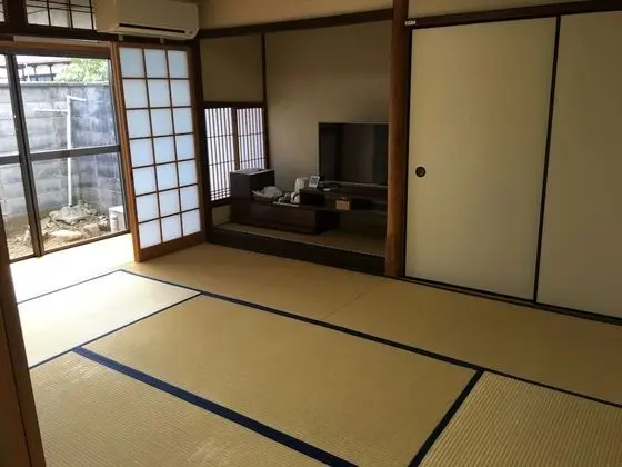 Ev (Hanare, 2 Japanese Futon + 2 Single)