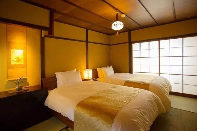 Süit (Garden, 2 Japanese futons)