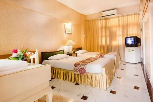 Supreme Room