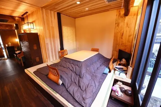 Sıra Ev (4 Single Bed & 2 Futons)