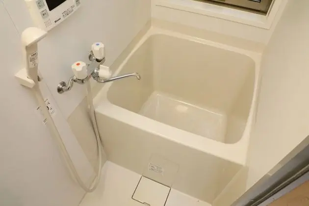 Ev (Private Vacation)