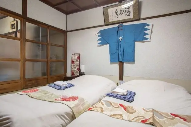 Ev (Machiya Whole House with 3 Futons)