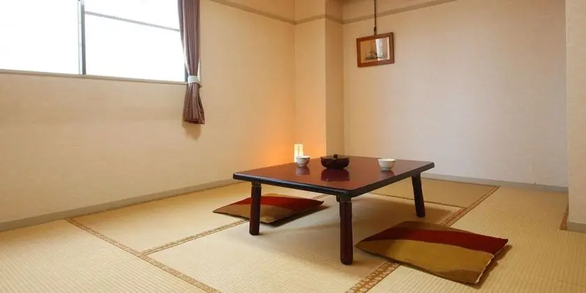 Dört Kişilik Oda, Sigara İçilebilir, Özel Banyo (Japanese Style, Kamogawa Side)
