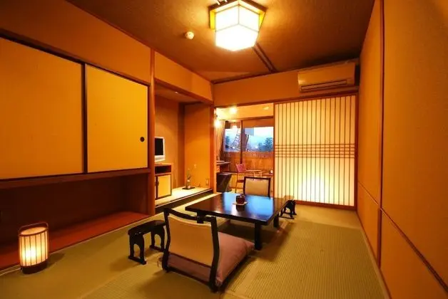 Traditional Oda (7.5 tatami mats, 3 futon, no bath)
