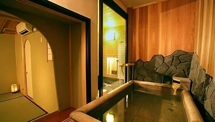 Traditional Oda (8 tatami mats, 4 futon, hot springs)