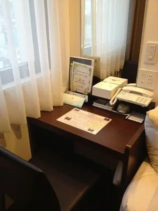 Tek Kişilik Oda, Sigara İçilebilir