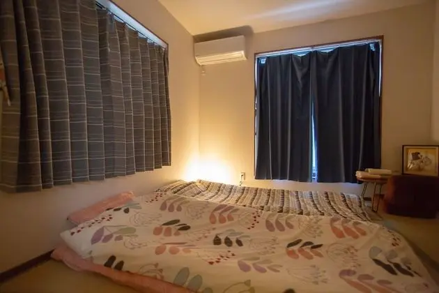 Ev, Sigara İçilmez (Private Vacation)