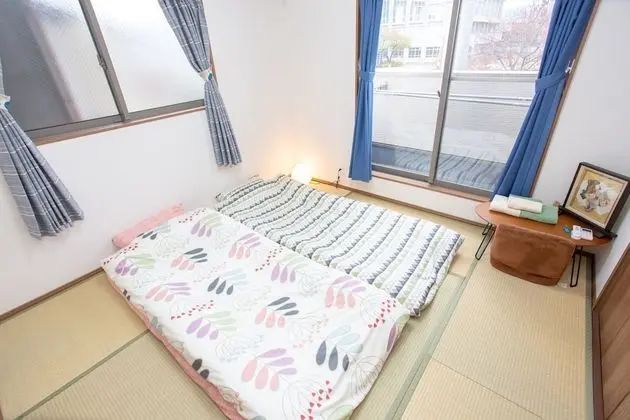 Ev, Sigara İçilmez (Private Vacation)